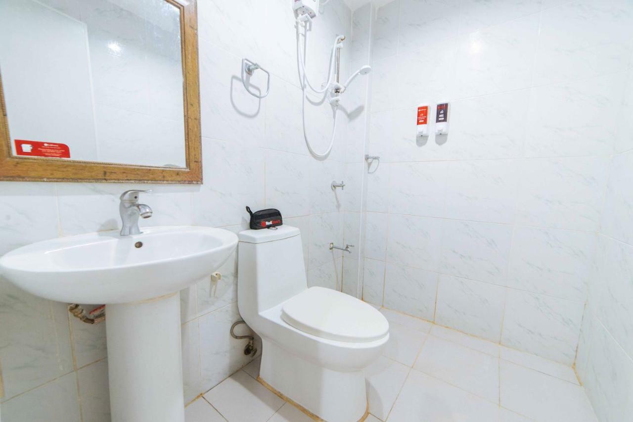 Reddoorz Near Davao International Airport Hotel Exterior photo
